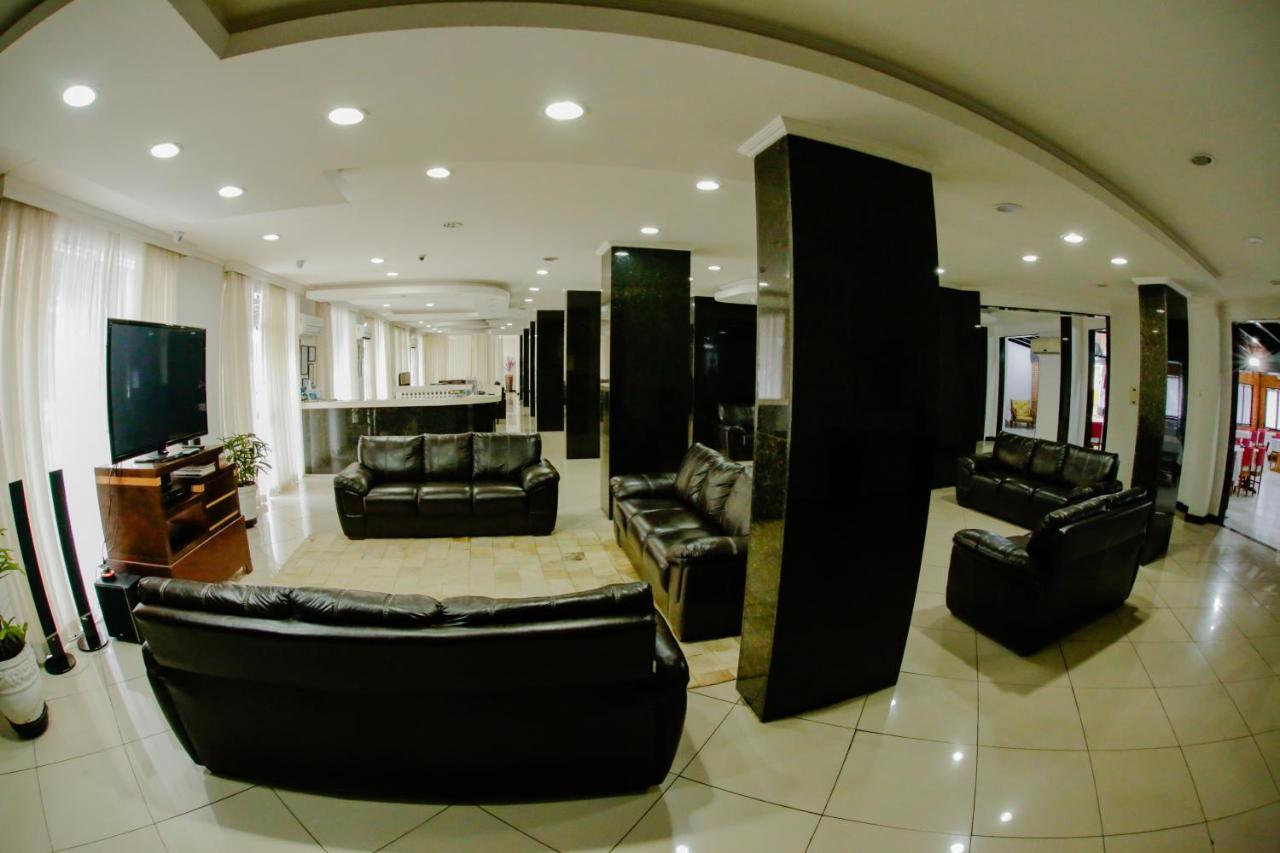 Acropolis Marina Hotel アングラドスレイス エクステリア 写真